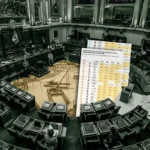 Perú: 88 congresistas que van a la reelección apoyaron leyes a favor de la minería ilegal