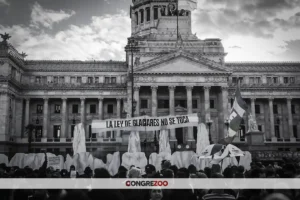 Argentina: más de 850 000 ciudadanos demandan al Estado por la ley que debilita protección de glaciares